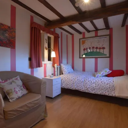 Cozy In With Large Garden Holiday home