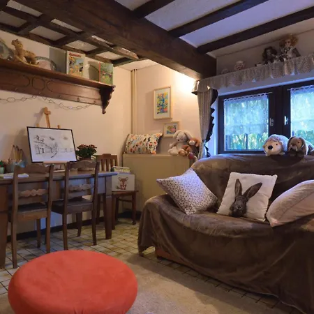 Cozy In With Large Garden Holiday home *